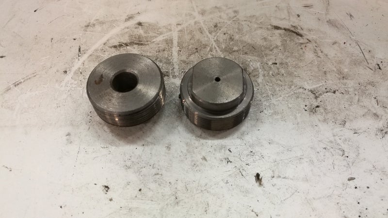 Tulppa-mutteri 24 mm x 44 mm