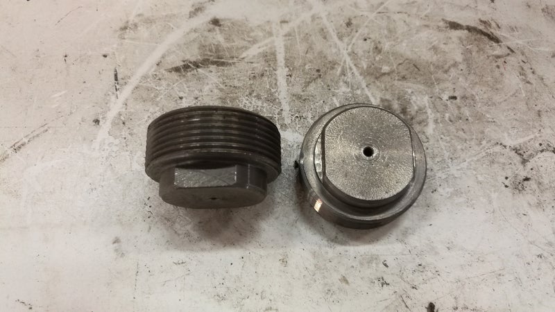 Tulppa-mutteri 24 mm x 44 mm