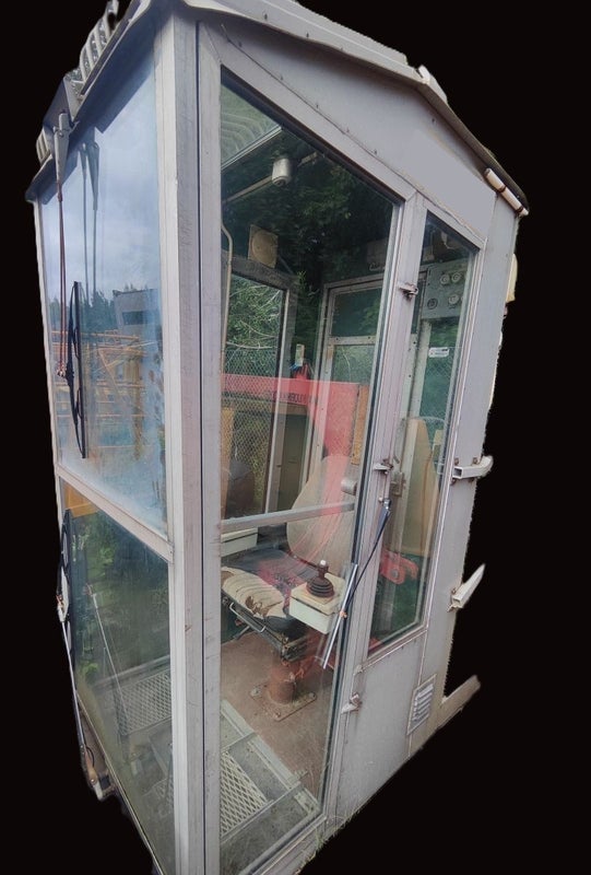 Nosturin ohjaamo Cabin